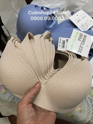 Áo lót không gọng Uniqlo (màu da)